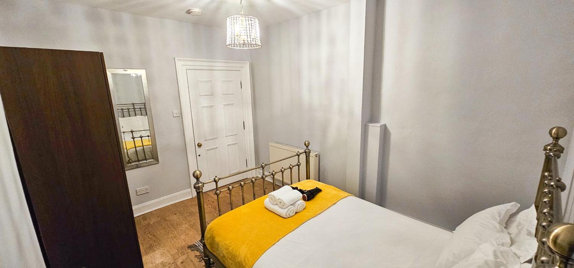 Ferienhaus Russel House - 4 Bedroom - The Royal Mile