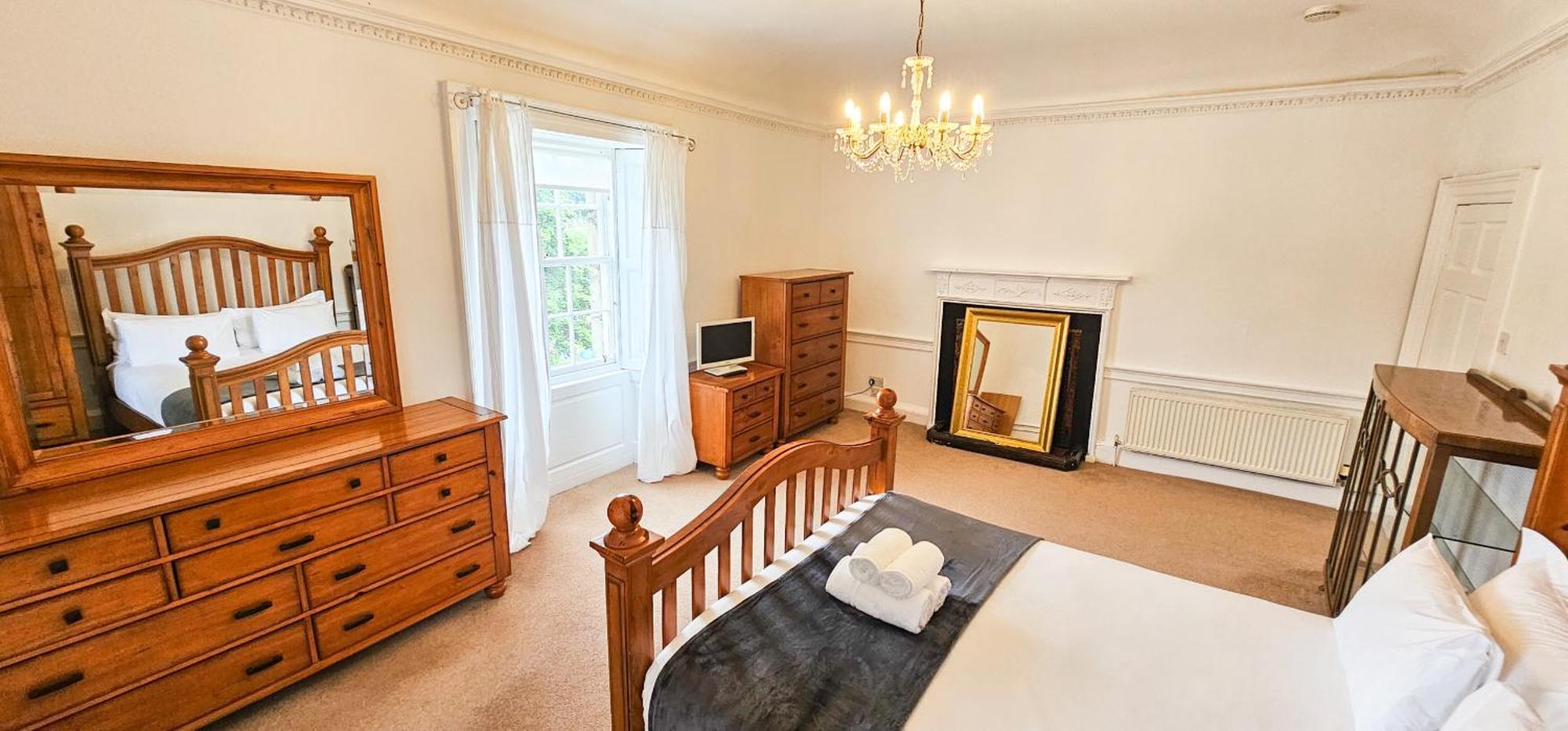 Ferienhaus Russel House - 4 Bedroom - The Royal Mile *