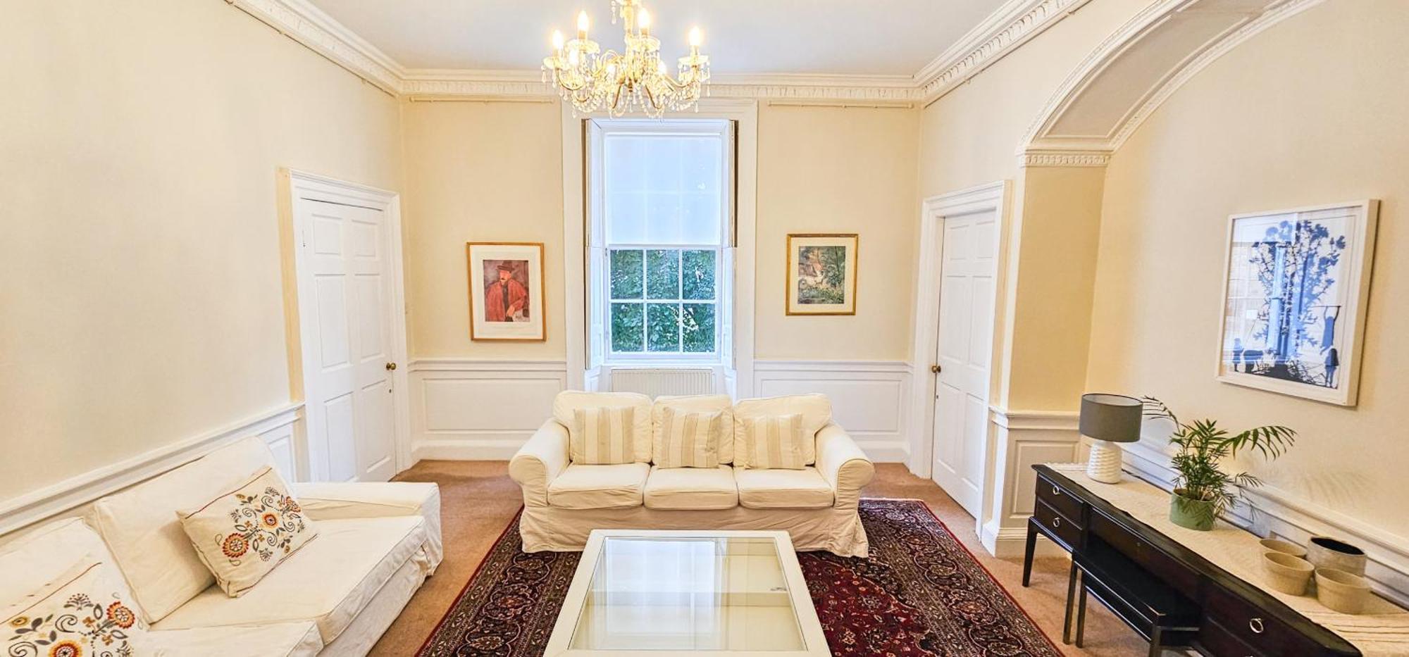 Ferienhaus Russel House - 4 Bedroom - The Royal Mile *